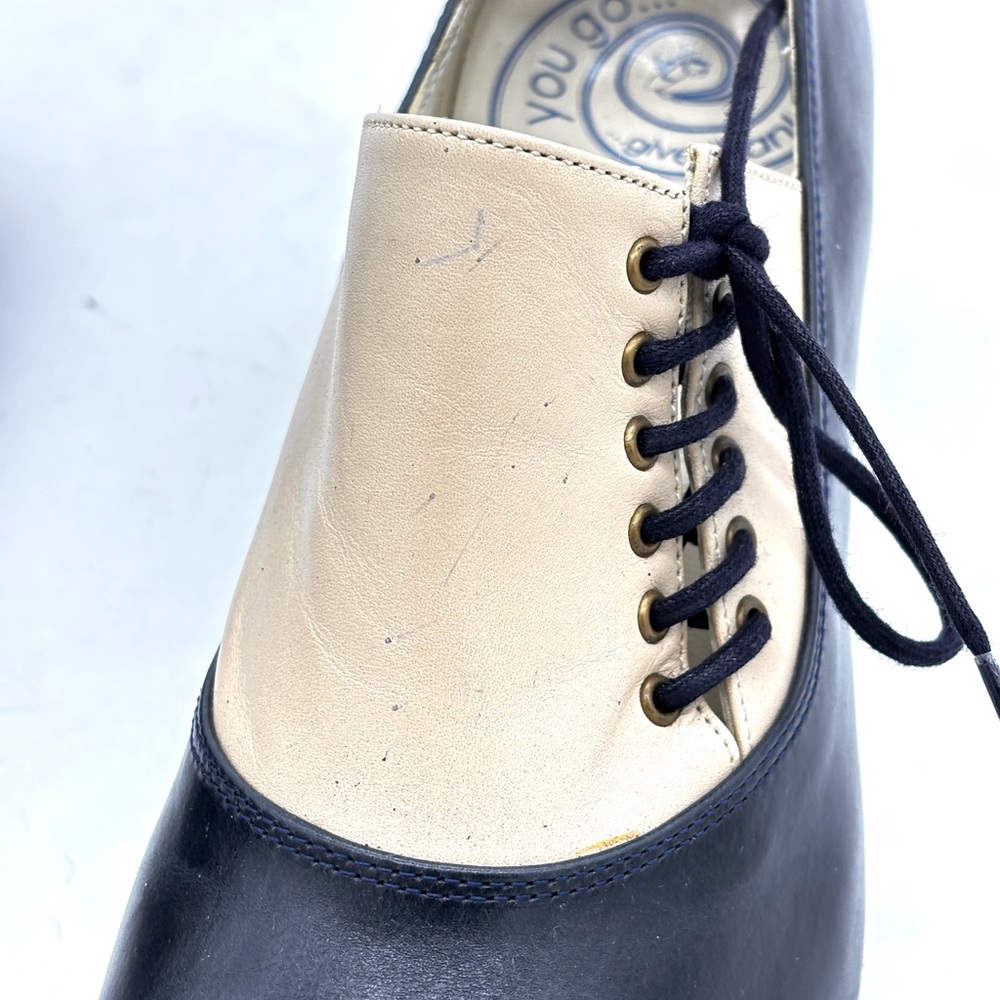 John Fluevog Wearever Merci Navy Beige Leather Heels - Picture 6 of 8